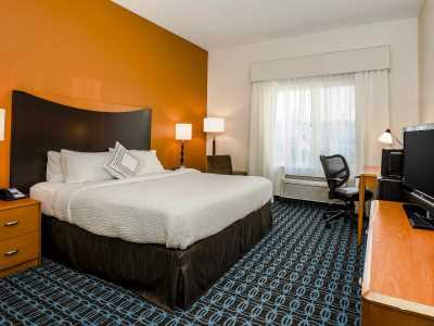 Fairfield By Marriott Hotel 3*
